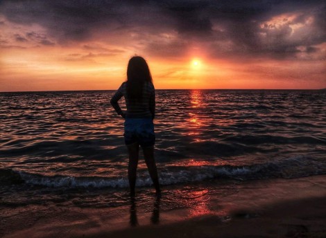 Yes, she wears power and tragic  equally